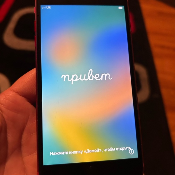 iPhone 8 Plus. Unlocked compatible with any carrier - Picture 3 of 3